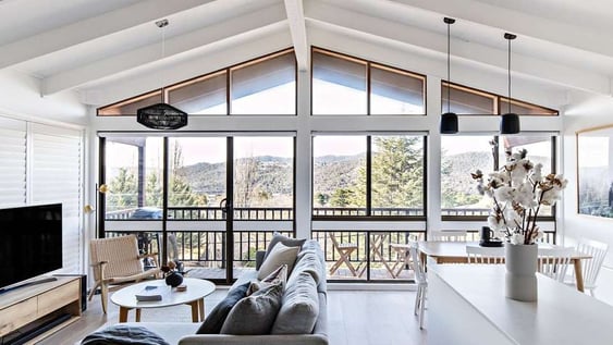 Snowy Mountains getaway sells $151,000 above reserve via Openn Negotiation